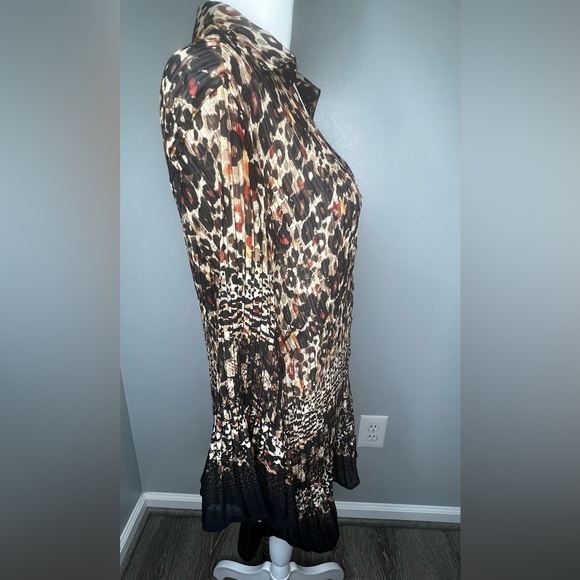 Dressbarn Animal Print Pleated Blouse - 1X - Picture 4 of 15